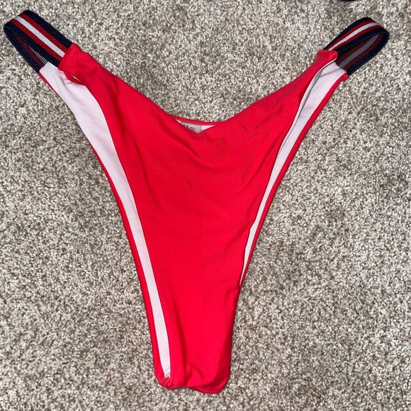 Bikini set 👙 - Picture 4 of 5